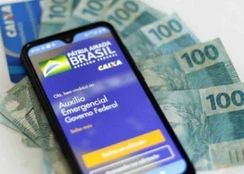 Caixa credita parcelas do auxílio emergencial para 3,8 milhões de brasileiros nascidos em abril