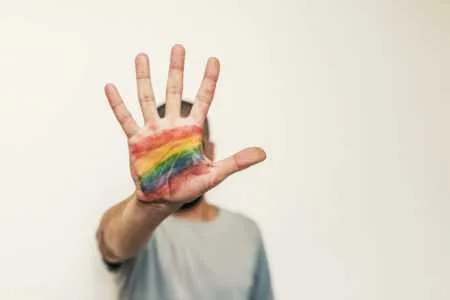 PRDC encaminha representações contra servidor público por homotransfobia