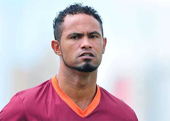 MPAC requisita monitoramento eletrônico para goleiro Bruno Fernandes