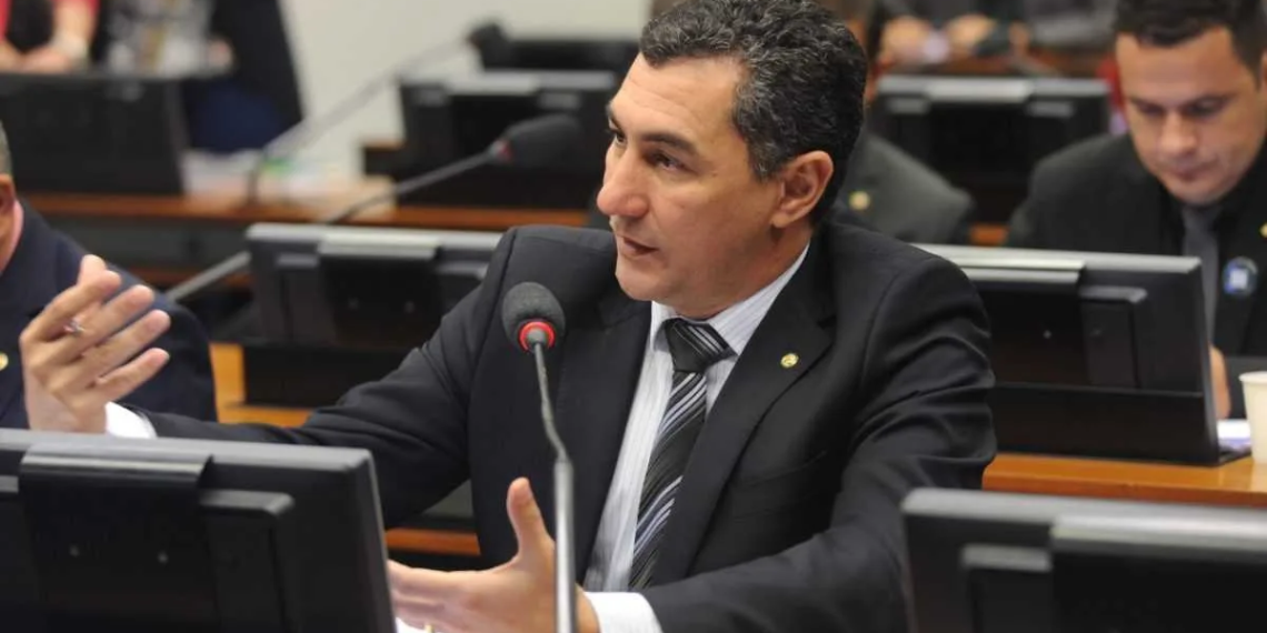 Deputado federal Jesus Sérgio (PDT) apresentou quatro emendas à Medida Provisória 996/2020, que institui o Programa Casa Verde e Amarela em substituição do Minha Casa Minha Vida