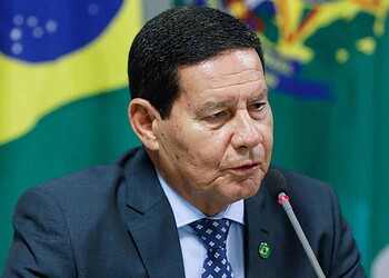 Agenda ambiental marca visita do vice-presidente Hamilton Mourão ao Acre