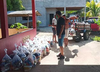 Mais de 6,5 mil Cestas básicas e kits de higiene fazem parte das doações, além de equipamentos médicos como as 10 mil máscaras entregues (Foto: Divulgação)