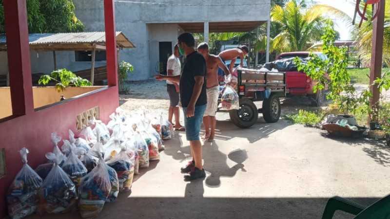 Mais de 6,5 mil Cestas básicas e kits de higiene fazem parte das doações, além de equipamentos médicos como as 10 mil máscaras entregues (Foto: Divulgação)
