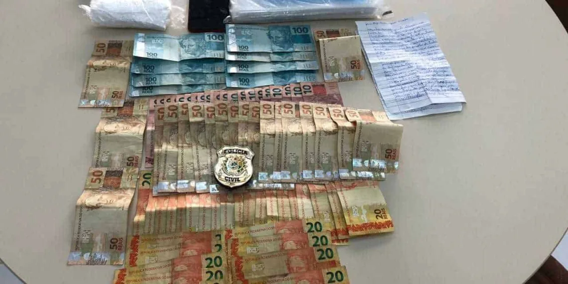 Polícia apreende mais de 4 mil reais em residência no Ramal do Canil