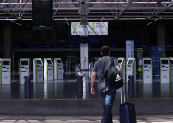 Aeroporto Internacional Juscelino Kubitschek, terceiro maior aeroporto do Brasil com pouca movimentação de passageiros