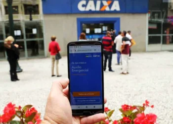 Caixa paga nesta sexta,21, auxílio emergencial a nascidos em maio