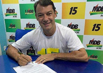 Roberto Duarte assina Termo de Compromisso com a Primeira Infância em Rio Branco