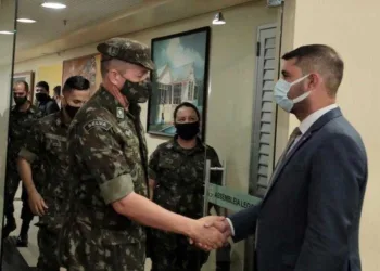 Nicolau Júnior recebe visita do Comandante da 17ª Brigada de Infantaria de Selva