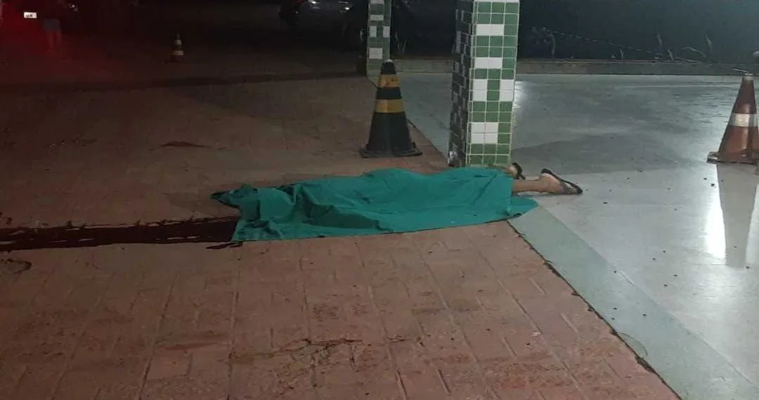 Filho é executado na frente da mãe na porta do Hospital de Senador Guiomard