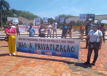 Servidores públicos realizam ato contra Reforma Administrativa