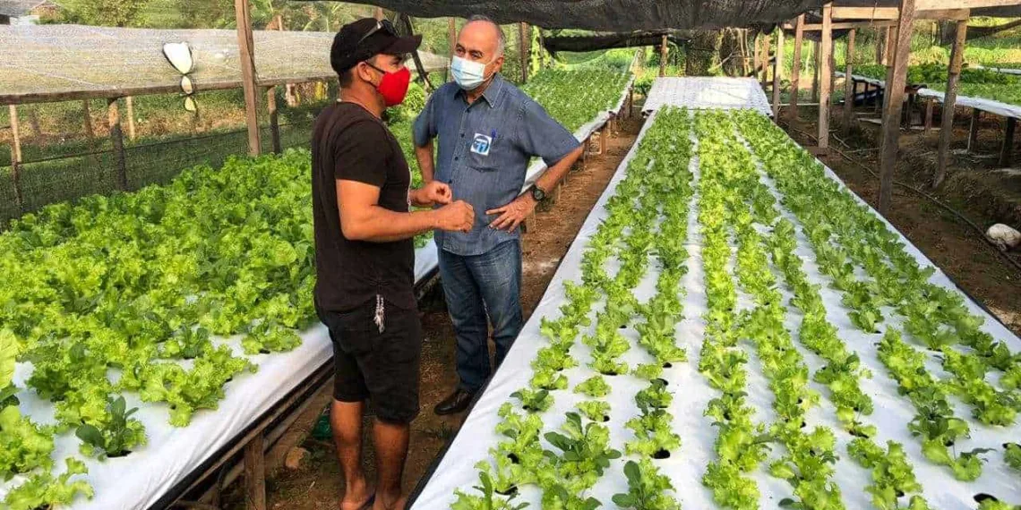 Bocalom visita o Ramal do Mutum e apresenta projetos para agricultura familiar