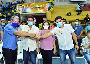 Ato em apoio à Socorro Neri contou com a presença do governador Gladson Cameli e do candidato a vice-prefeito, Eduardo Ribeiro (Foto: Assessoria)
