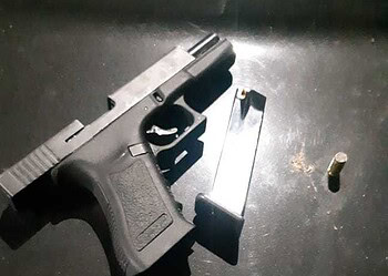 Polícia Civil intercepta veículo e apreende pistola milímetros