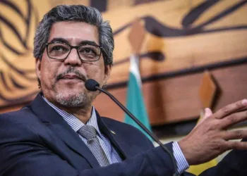 Edvaldo defende nova visão sobre a cobrança dessas taxas pelo Fisco Estadual (Foto: Assessoria)