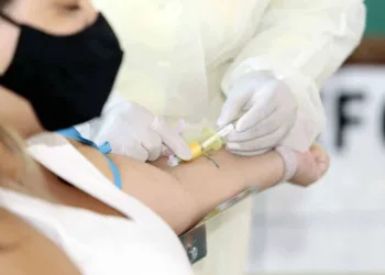 Prefeitura realiza ação de saúde voltada aos servidores da Assistência Social
