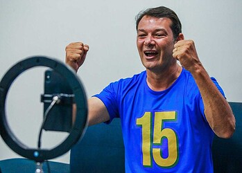 “Se pesquisa fosse confiável, Zema não seria Governador de Minas Gerais”, diz Roberto Duarte durante live