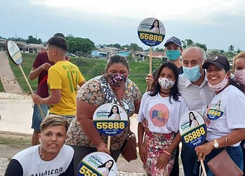 Centenas de mulheres ocuparam o Calçadão da Gameleira em apoio a Bocalom e Marfisa (Foto: Assessoria)