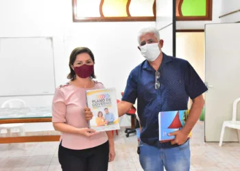 Socorro Neri reafirma ser contra a privatização dos serviços de água e saneamento em Rio Branco
