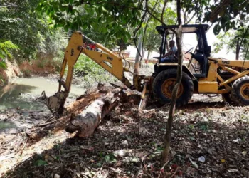 Prefeitura intensifica limpeza de córregos e galerias para prevenir alagamentos em Rio Branco