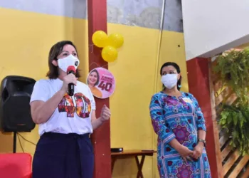 Socorro Neri recebe apoio de mulheres da assistência social
