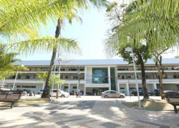 Saúde municipal abre processo seletivo para níveis fundamental, médio e superior; salários chegam a R$ 7.165,16