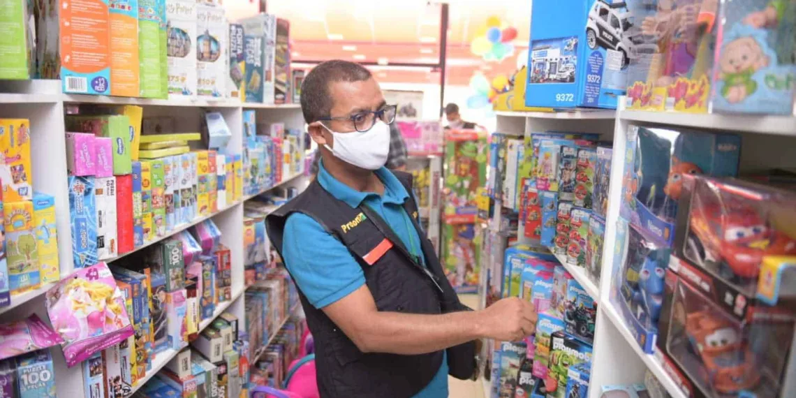 No momento das compras, os consumidores devem estar utilizando máscaras