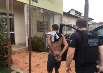 Prisões ocorreram na manhã desta segunda-feira (7) em Feijó durante Operação Aitofel — Foto: Ascom/Polícia Civil