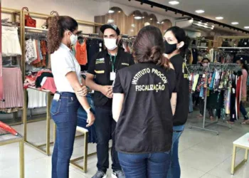 Operação Boas Festas é realizada por núcleo do Procon em Cruzeiro do Sul