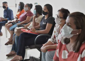 Estado capacita profissionais da saúde para vacinação contra Covid-19