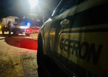 foram perseguidos e presos no Ramal Benfica por homens