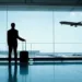 Passageiro com necessidades especiais deve ser indenizado em R$ 4 mil por atraso do voo