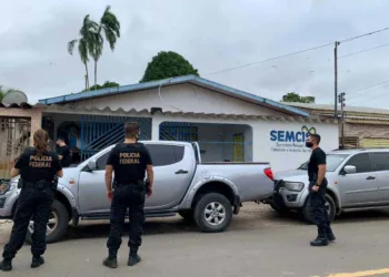 Polícia Federal cumpre sete mandados por corrupção eleitoral na prefeitura de Feijó