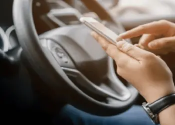 Motorista de aplicativo é vítima de roubou, mas PM age rápido e apreende infratores