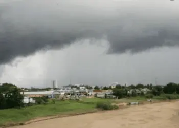 Grupo alerta para "desastre inédito" no Acre diante da aliança entre cheias dos rios e pandemia