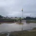 Rio Acre ultrapassa cota de alerta em Rio Branco e invade rua no Bairro da Base