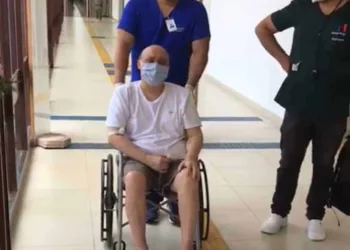 Vagno na saída do Into