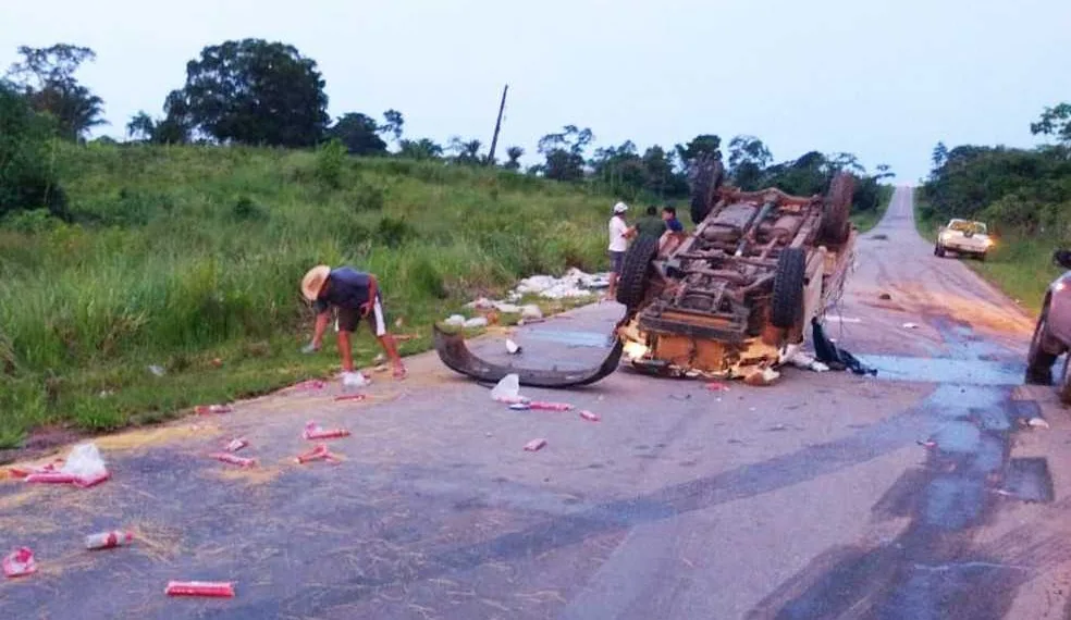 Empresário de 47 anos morre após capotar veículo em estrada no interior do Acre