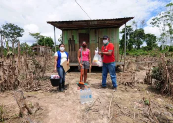 Cinco mil cestas básicas, 4 mil fardos de água mineral e 4 mil kits de limpeza entregues pelo Sistema Fecomércio