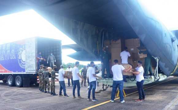 Mais 12 toneladas em doações feitas pela Cruz Vermelha foram entregues ao TJ/AC (Foto: Gecom TJ/AC)