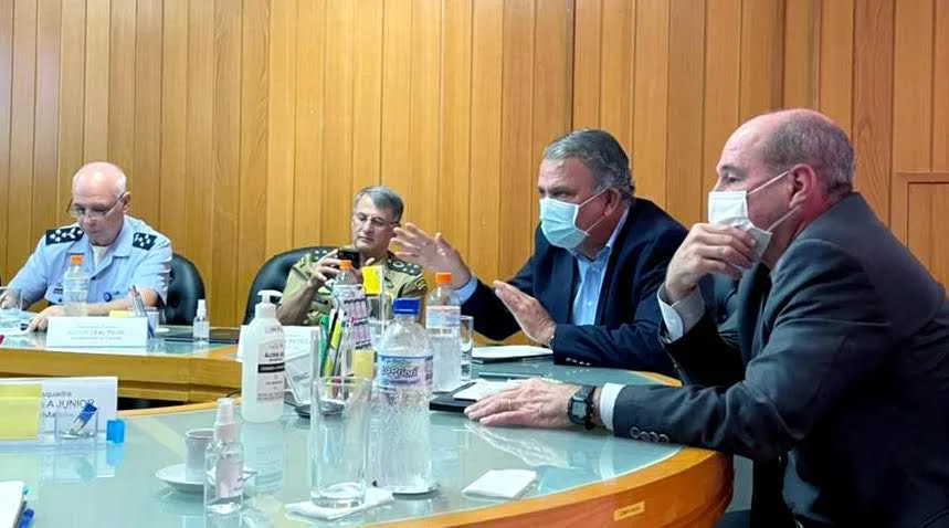 Petecão se reúne com ministro da Defesa e comandantes das Forças Armadas para debater orçamento do setor neste ano