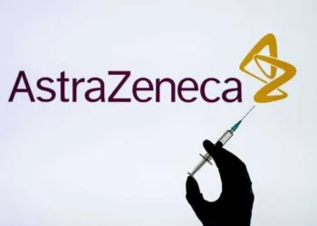 Uma dose das vacinas Pfizer e AstraZeneca reduz infecção em até 65%, revela estudo