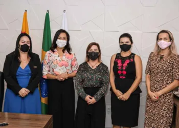 Senadora Mailza se reúne com defensora pública-geral do Estado e anuncia R$ 300 mil para o projeto Defensores do Futuro