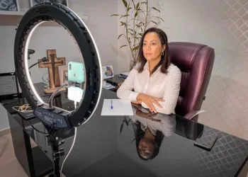 Senadora Mailza Gomes incentiva prefeitos acreanos aderirem ao programa Prefeito Amigo da Criança