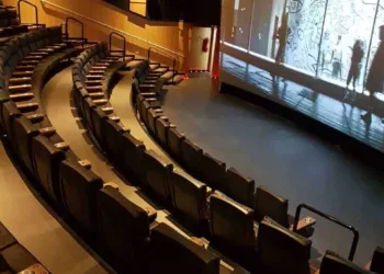 Cinema de Rio Branco reabre com 50% da capacidade do público