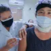 Fundhacre imuniza pacientes que fazem tratamento de hemodiálise