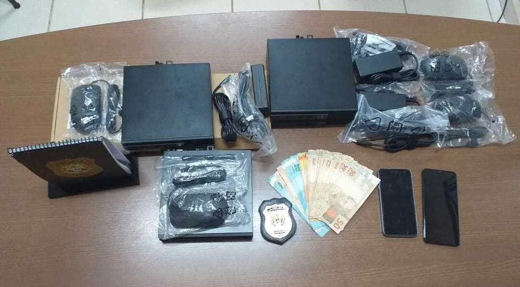 Todo material foi apreendido e está avaliado em torno de R$ 20 mil (Foto: Assessoria PC/AC)