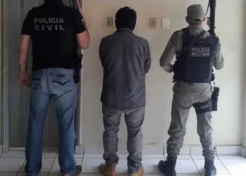 Polícia prende boliviano suspeito de integrar grupo de puxadores de caminhonetes em Plácido de Castro