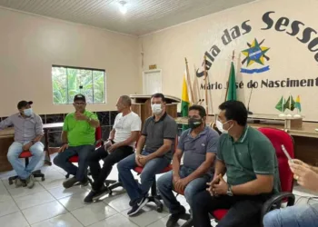 Em Manoel Urbano, Roberto Duarte se coloca a disposição de Tanízio Sá