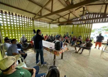 Em Capixaba, Roberto Duarte se reúne com produtores rurais na Associação Boa Fé