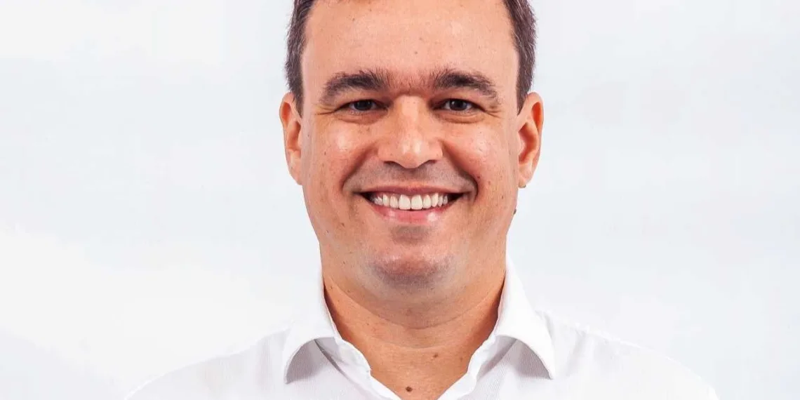 Artigo: A mentira como método de (des)construção política
